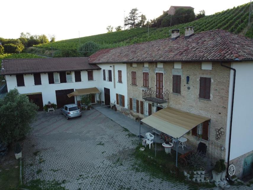 Cascina Cantaret Agriturismo San Marzano Oliveto Exterior photo